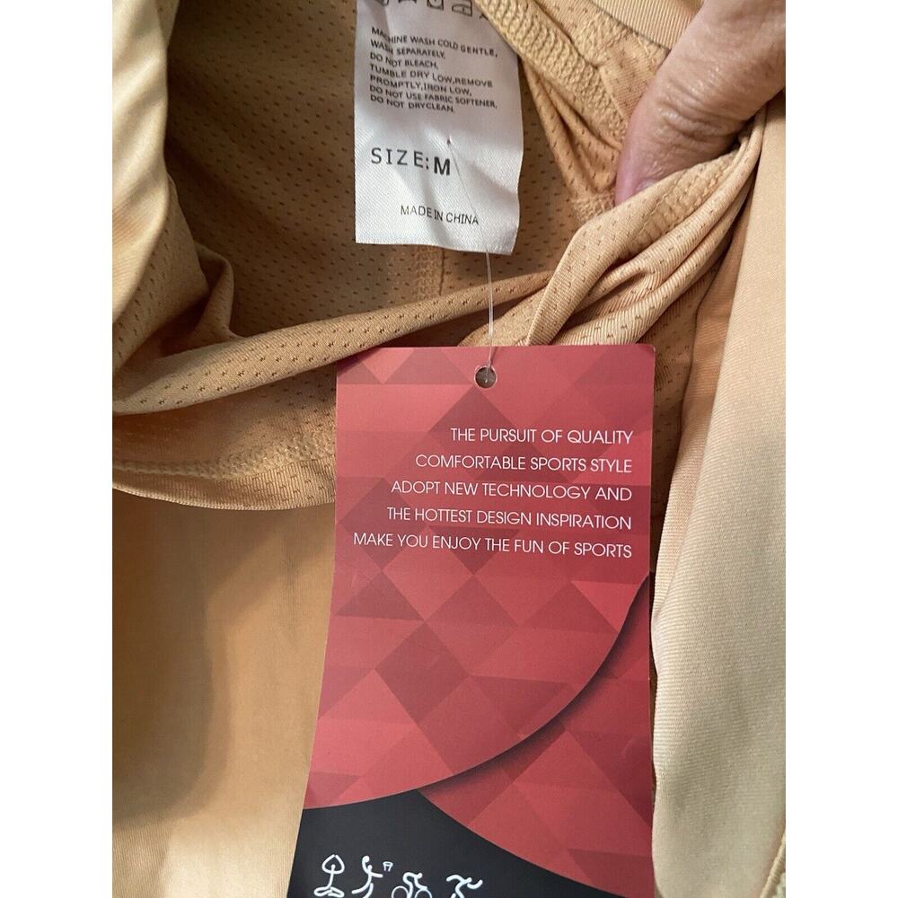 NEW Santiny Woman’s Peach Tennis Golf Running Athletic Skort Size Medium - Picture 5 of 5